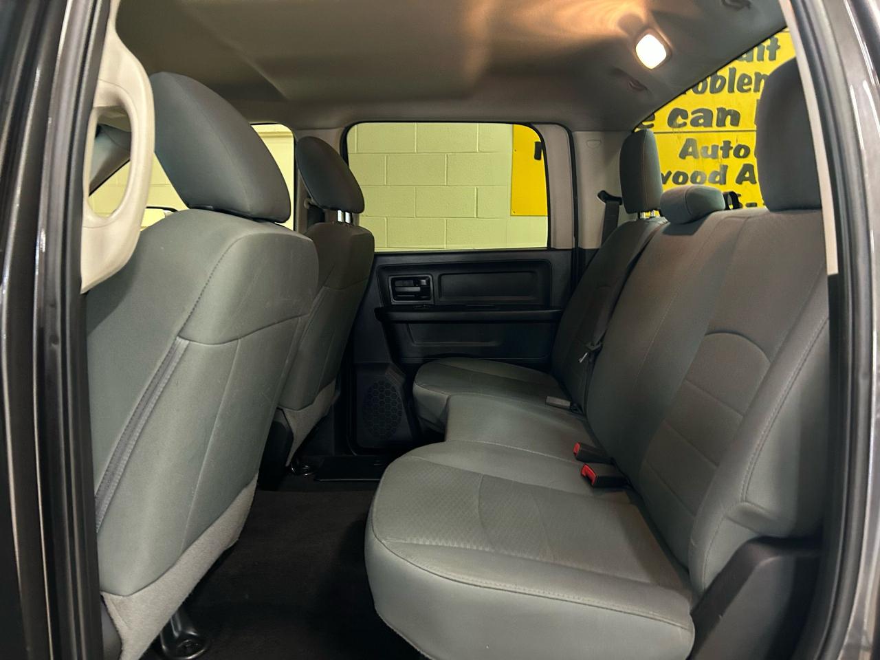 2018 RAM 1500 ST - Photo #15