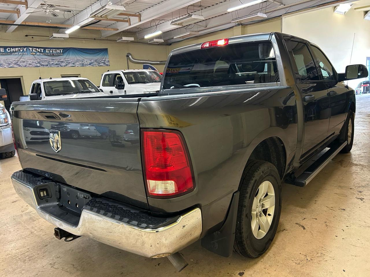 2018 RAM 1500 ST Photo4