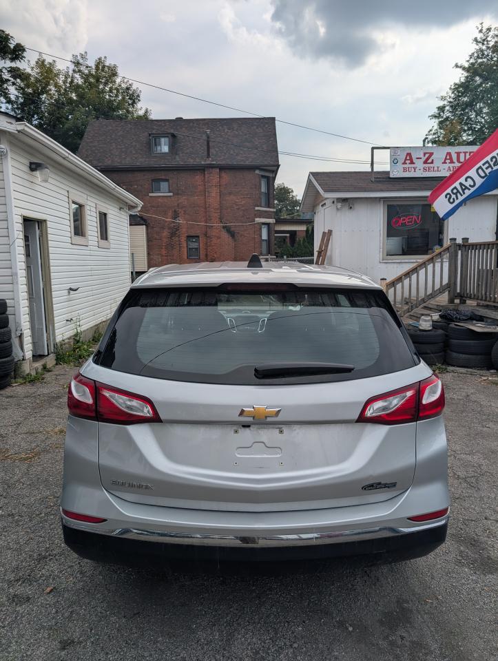 2018 Chevrolet Equinox LS Photo3