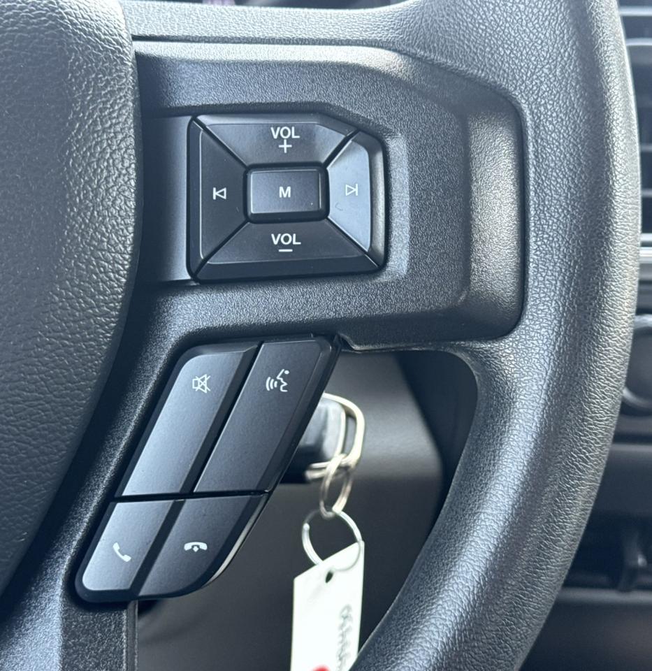 2022 Ford SUPER DUTY F-250 SRW XLT Photo