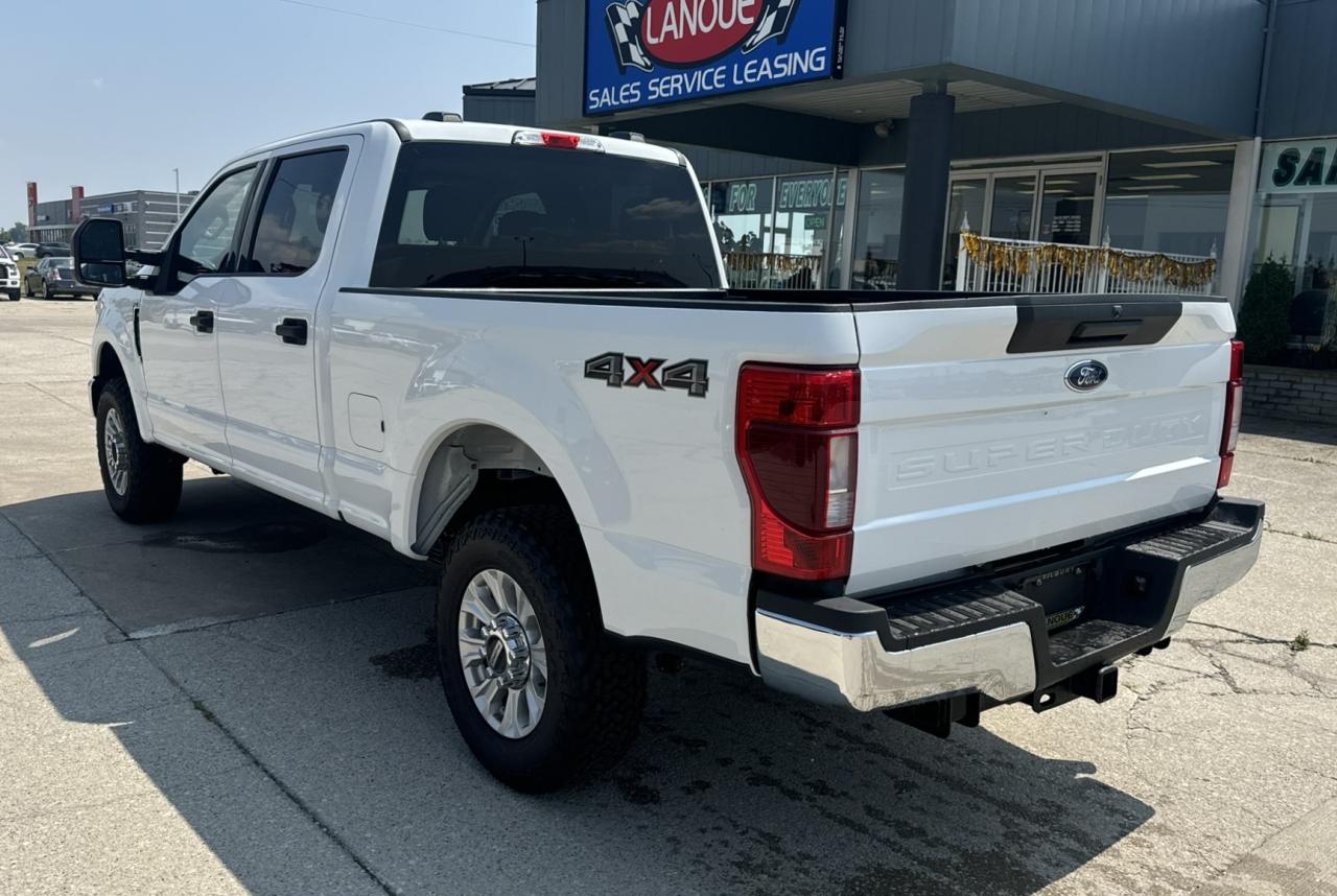 2022 Ford SUPER DUTY F-250 SRW XLT Photo