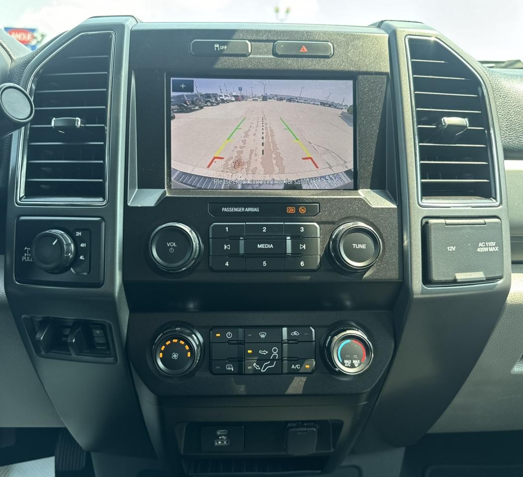 2022 Ford SUPER DUTY F-250 SRW XLT Photo