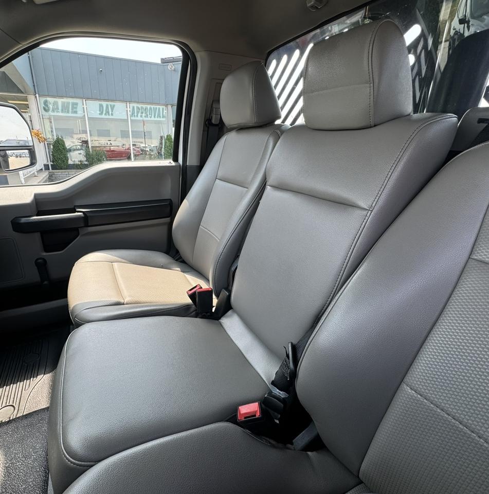 2022 Ford SUPER DUTY F-550 DRW XL Photo