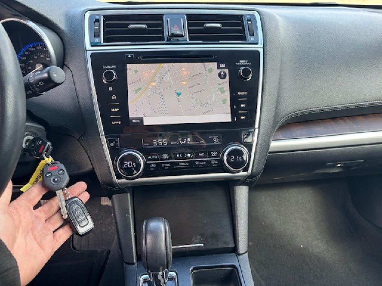 2019 Subaru Outback LIMITED - Photo #13