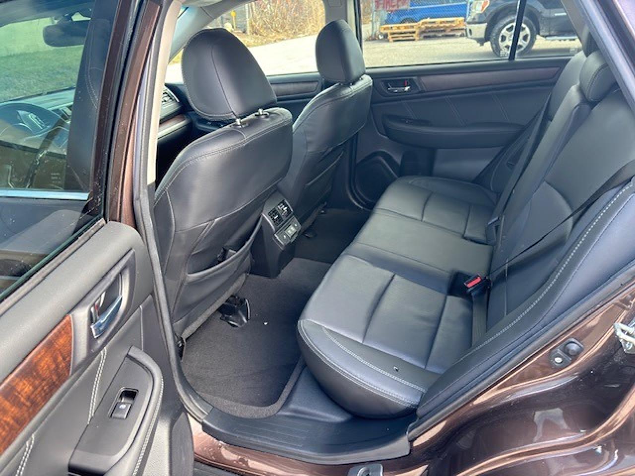 2019 Subaru Outback LIMITED - Photo #9