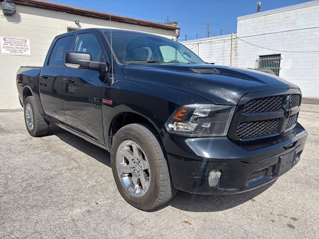 2019 RAM 1500 Classic SLT - Photo #4