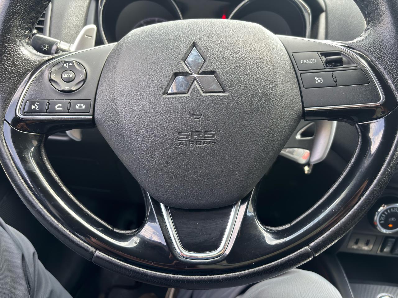 2018 Mitsubishi RVR SE LTD - Photo #8