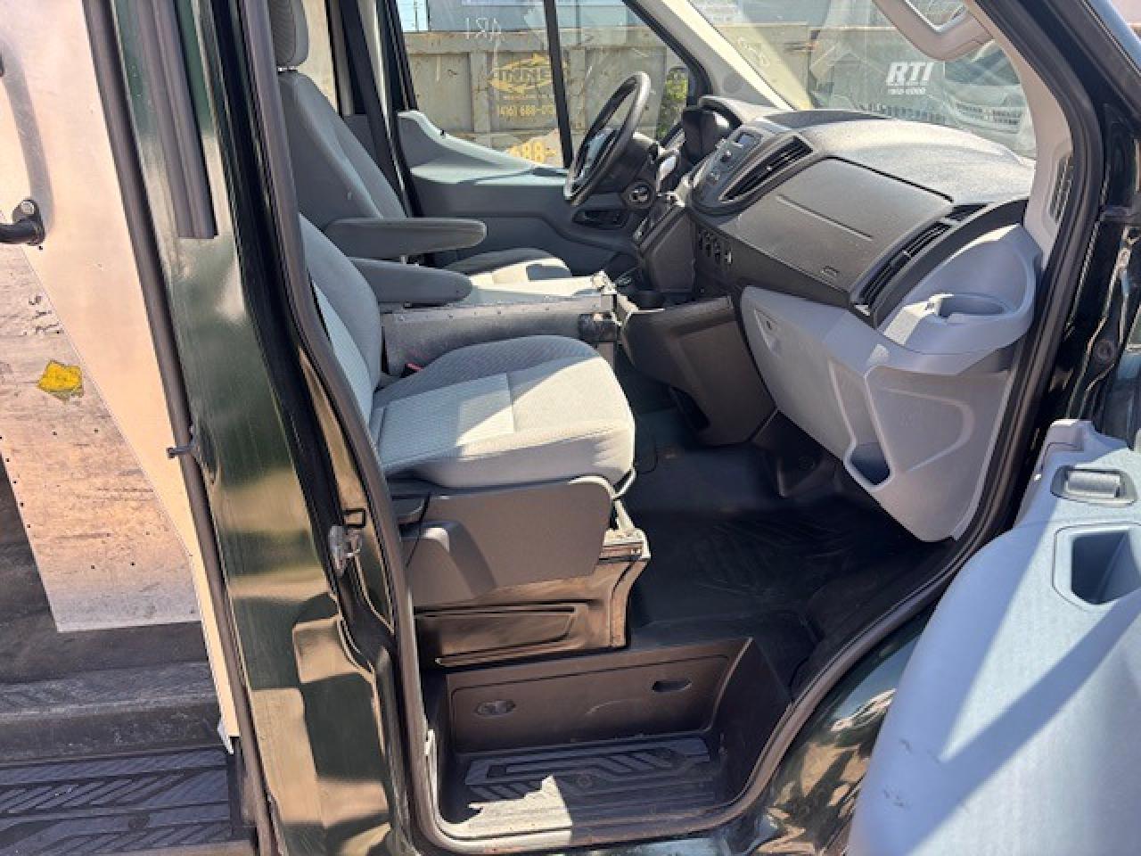 2018 Ford Transit T 350 - Photo #11