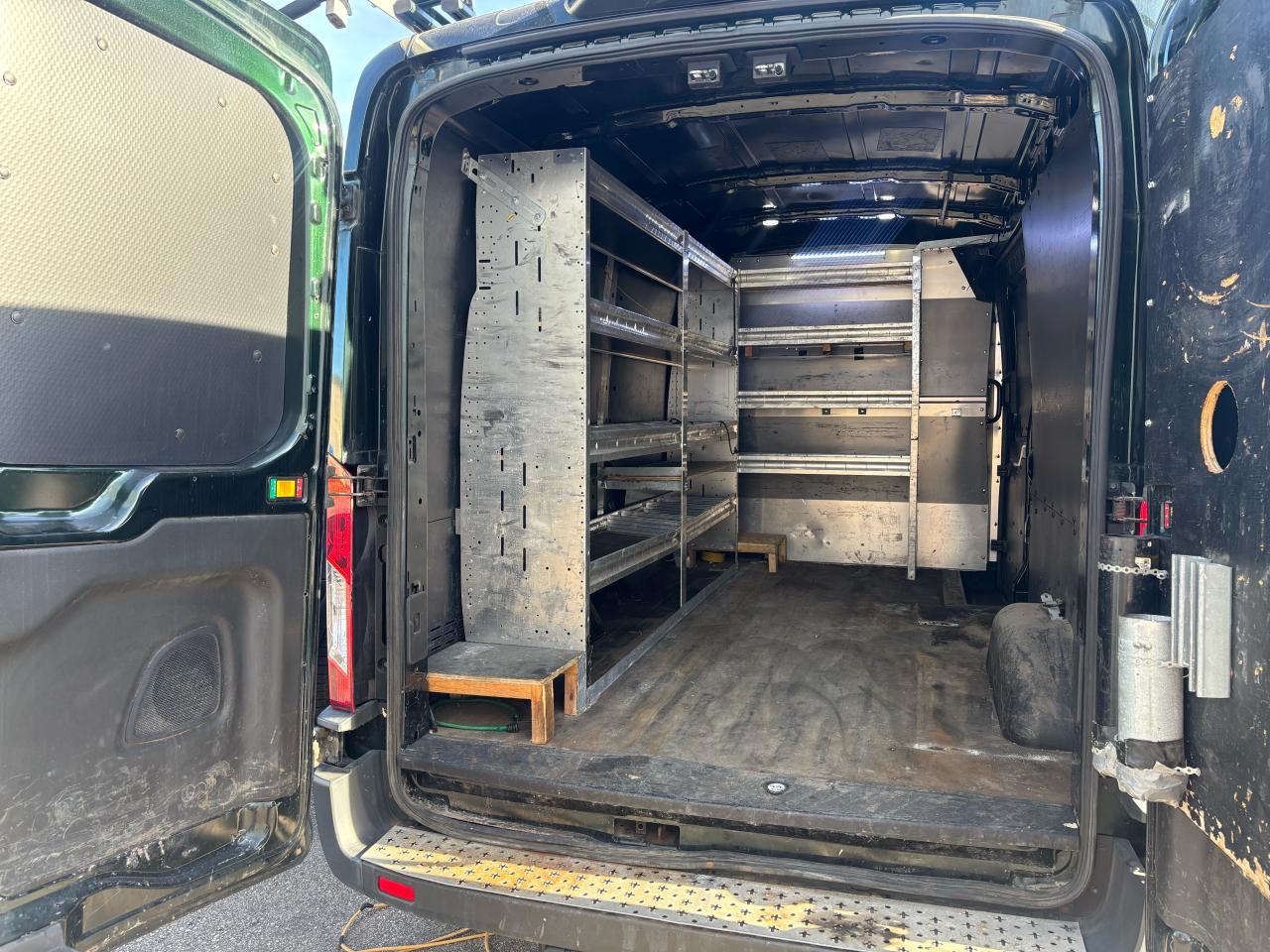 2018 Ford Transit T 350 - Photo #2
