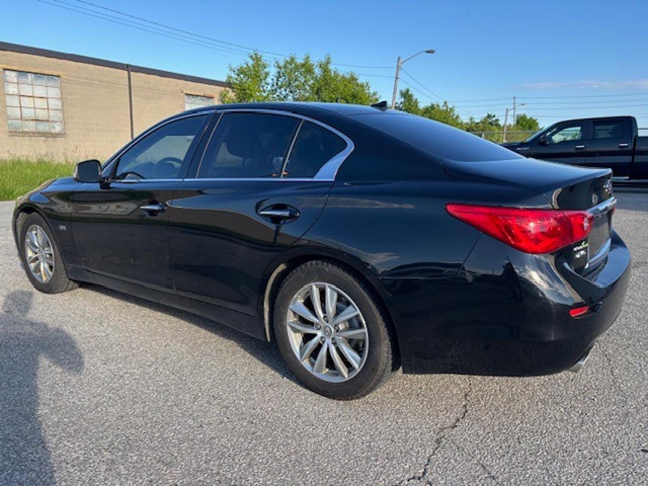 2016 Infiniti Q50 2.0T - Photo #14