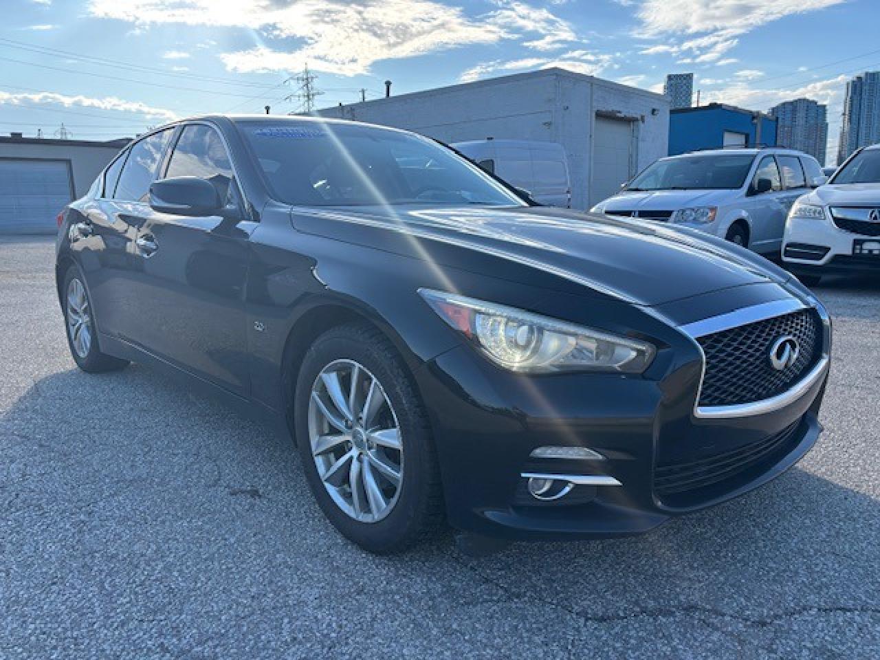 2016 Infiniti Q50 2.0T - Photo #11