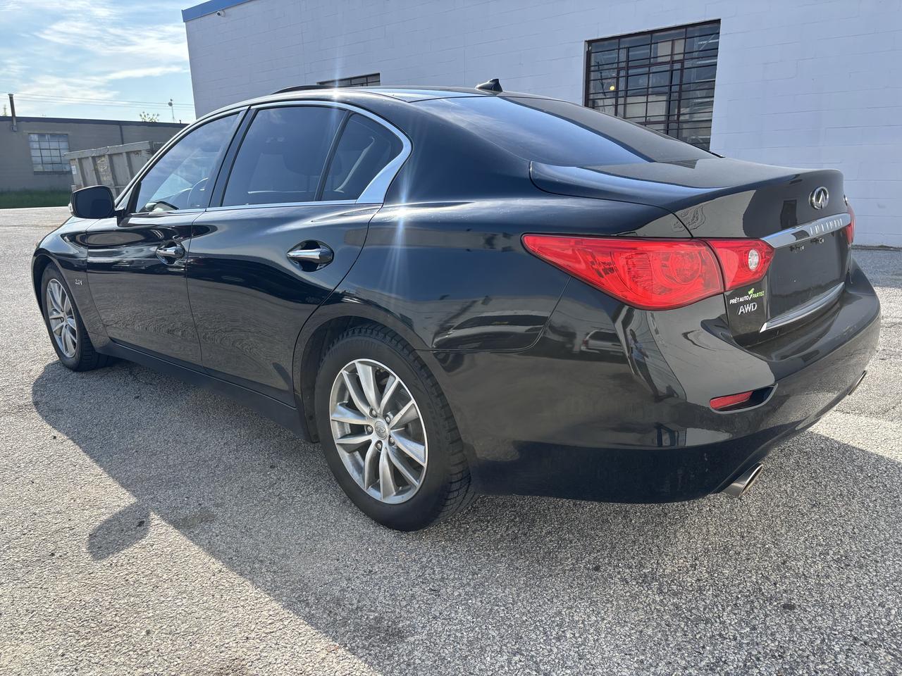 2016 Infiniti Q50 2.0T AWD Photo
