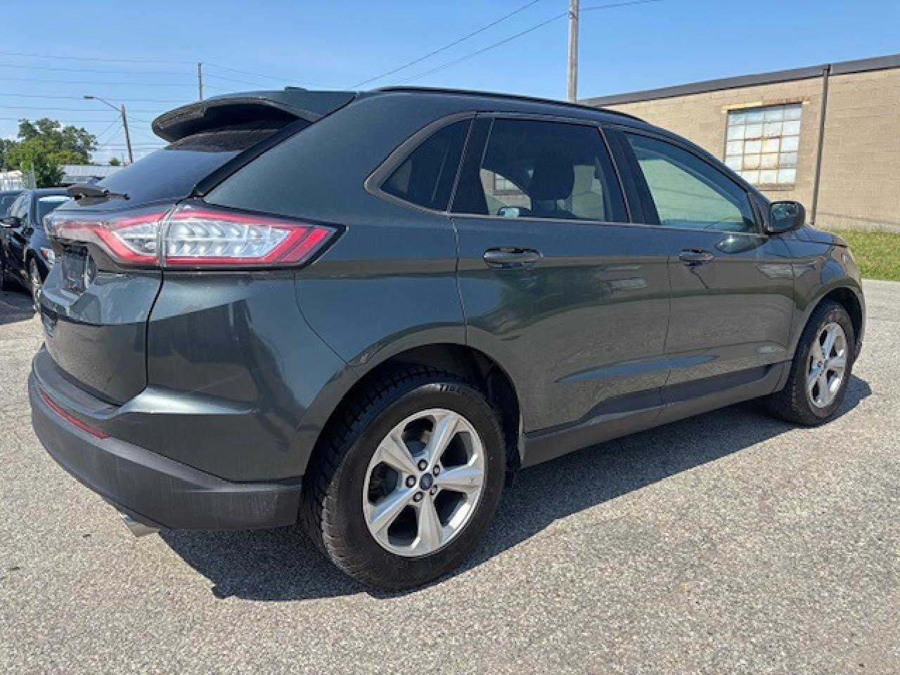 2015 Ford Edge SE - Photo #6