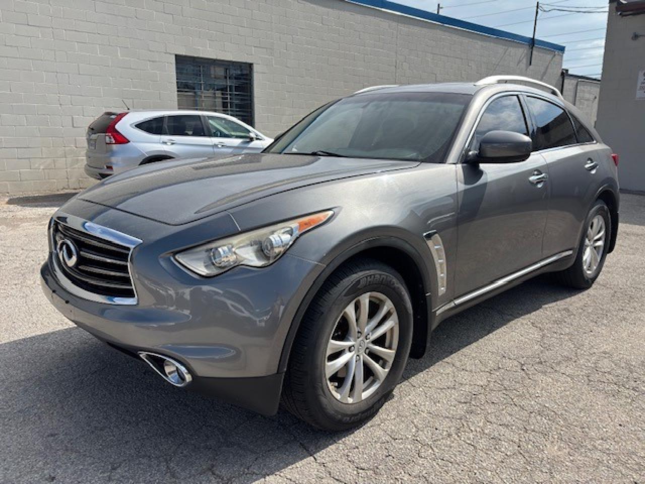 2014 Infiniti QX70 Premium