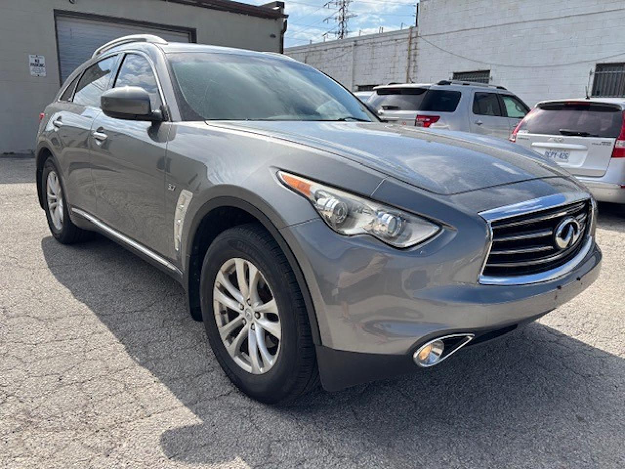 2014 Infiniti QX70 Premium - Photo #5