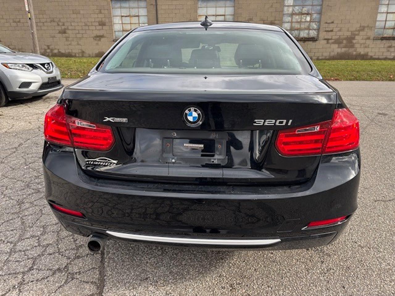 2014 BMW 320i 320i xDrive - Photo #9