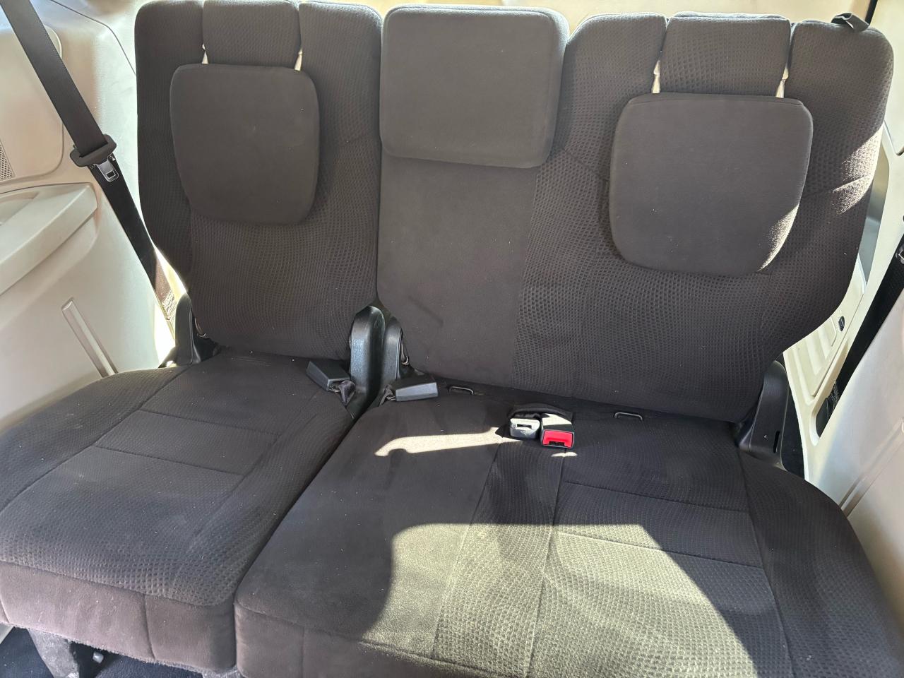 2013 Dodge Grand Caravan SXT - Photo #6