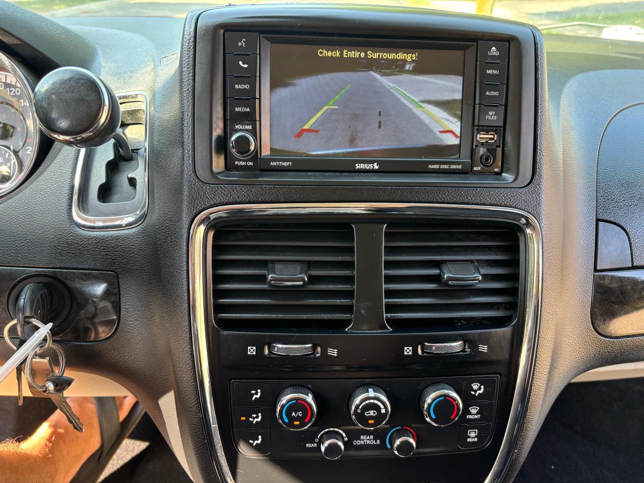 2013 Dodge Grand Caravan SXT - Photo #15