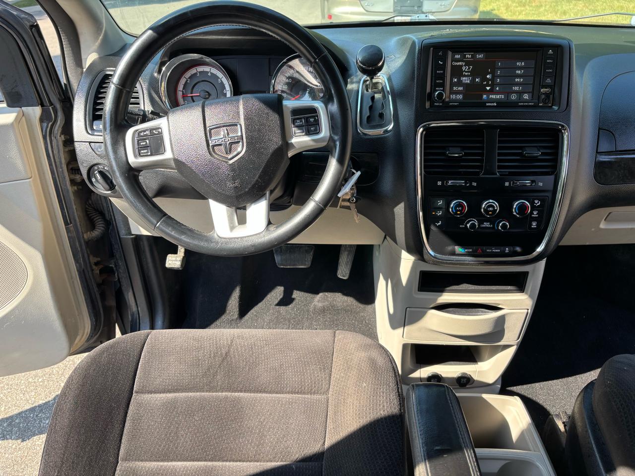 2013 Dodge Grand Caravan SXT - Photo #14