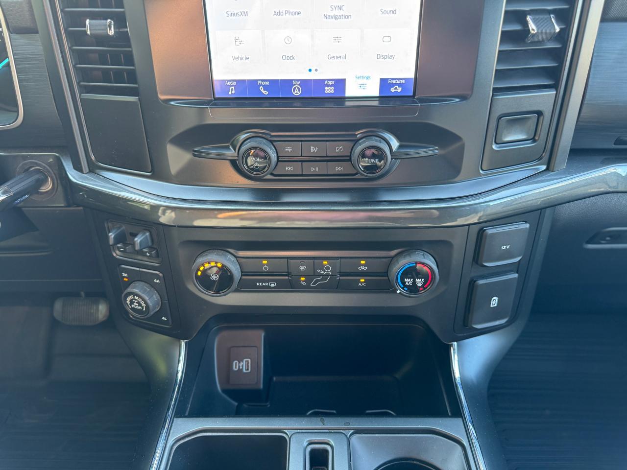 2021 Ford F-150 STX 4WD SuperCrew 5.5' Box - Photo #25