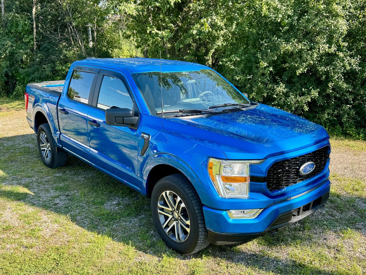 2021 Ford F-150 STX 4WD SuperCrew 5.5' Box - Photo #3