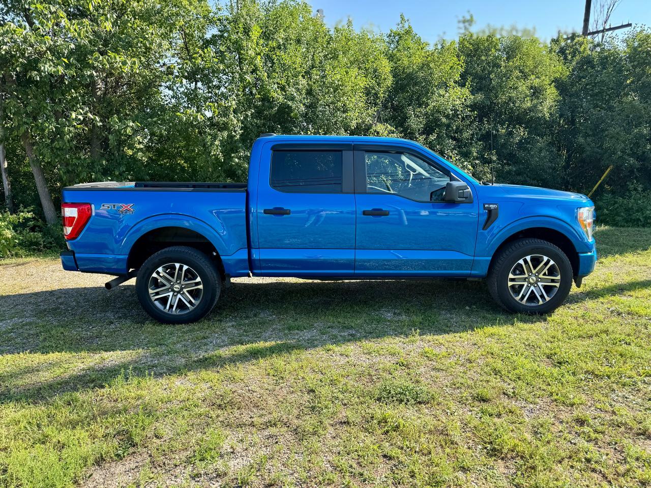 2021 Ford F-150 STX 4WD SuperCrew 5.5' Box - Photo #6