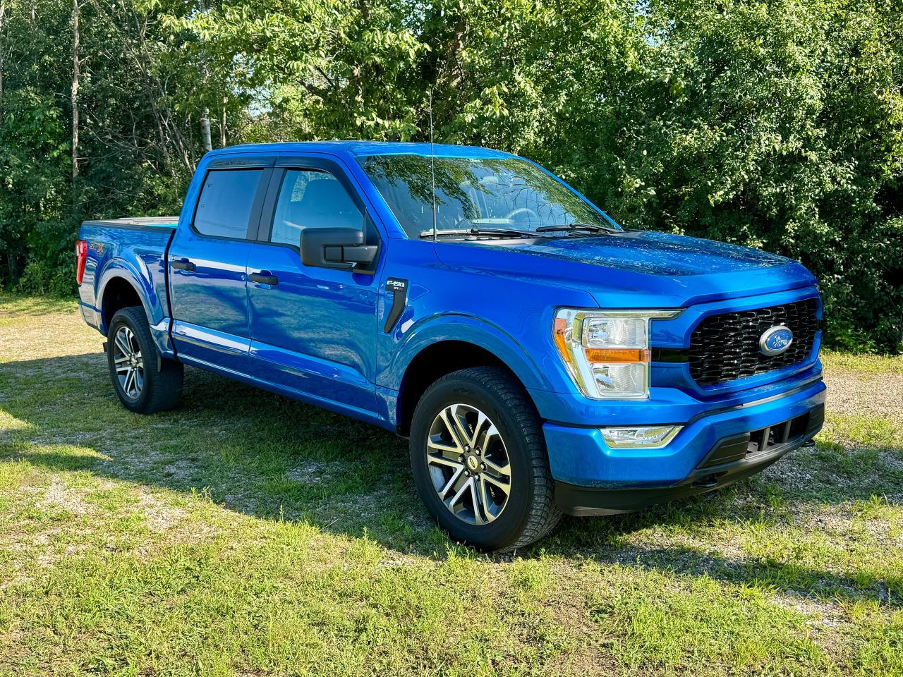 2021 Ford F-150 STX 4WD SuperCrew 5.5' Box - Photo #2