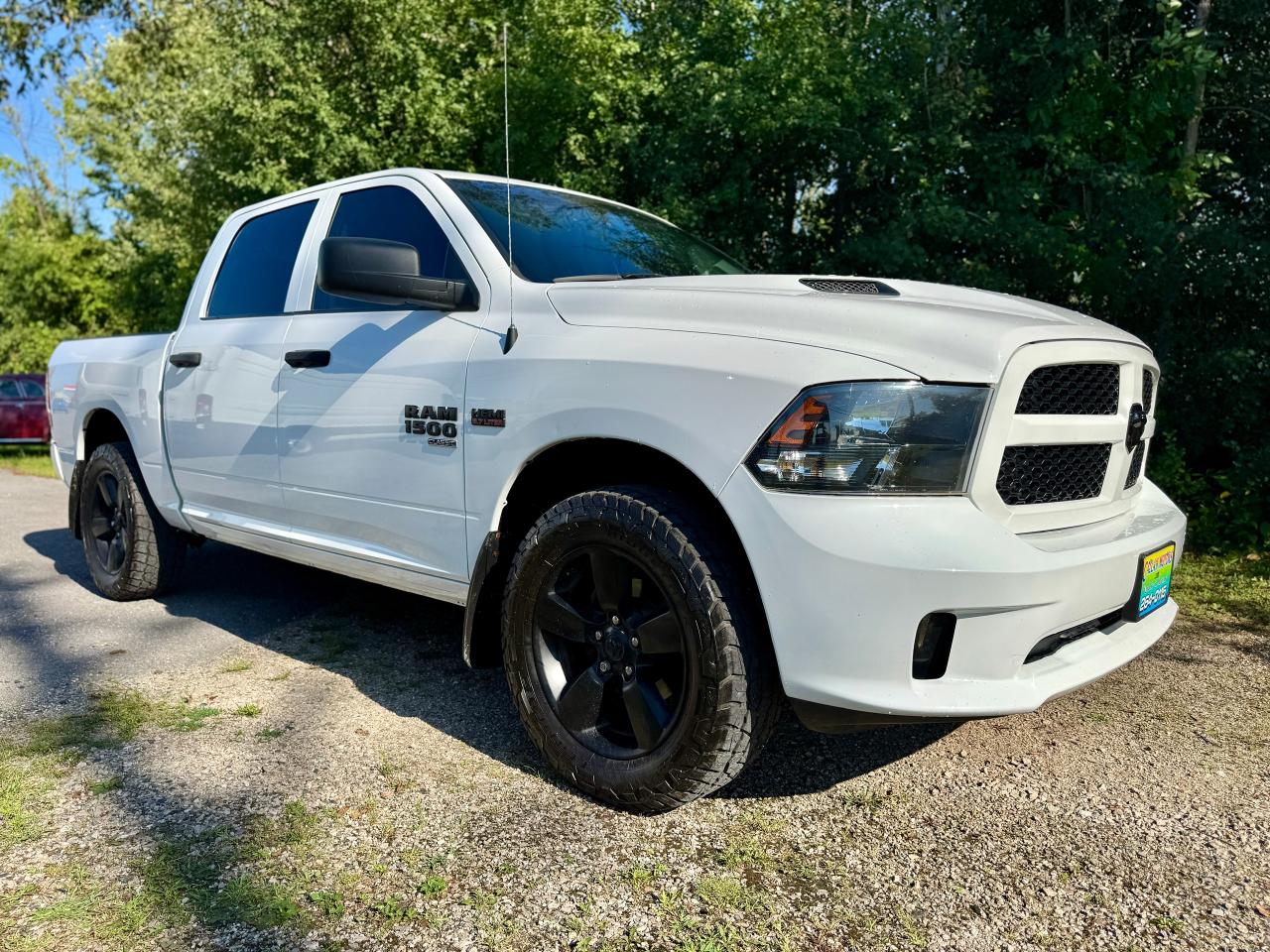 2019 RAM 1500 Classic EXPRESS 4X4 CREW CAB 5'7" BOX - Photo #21