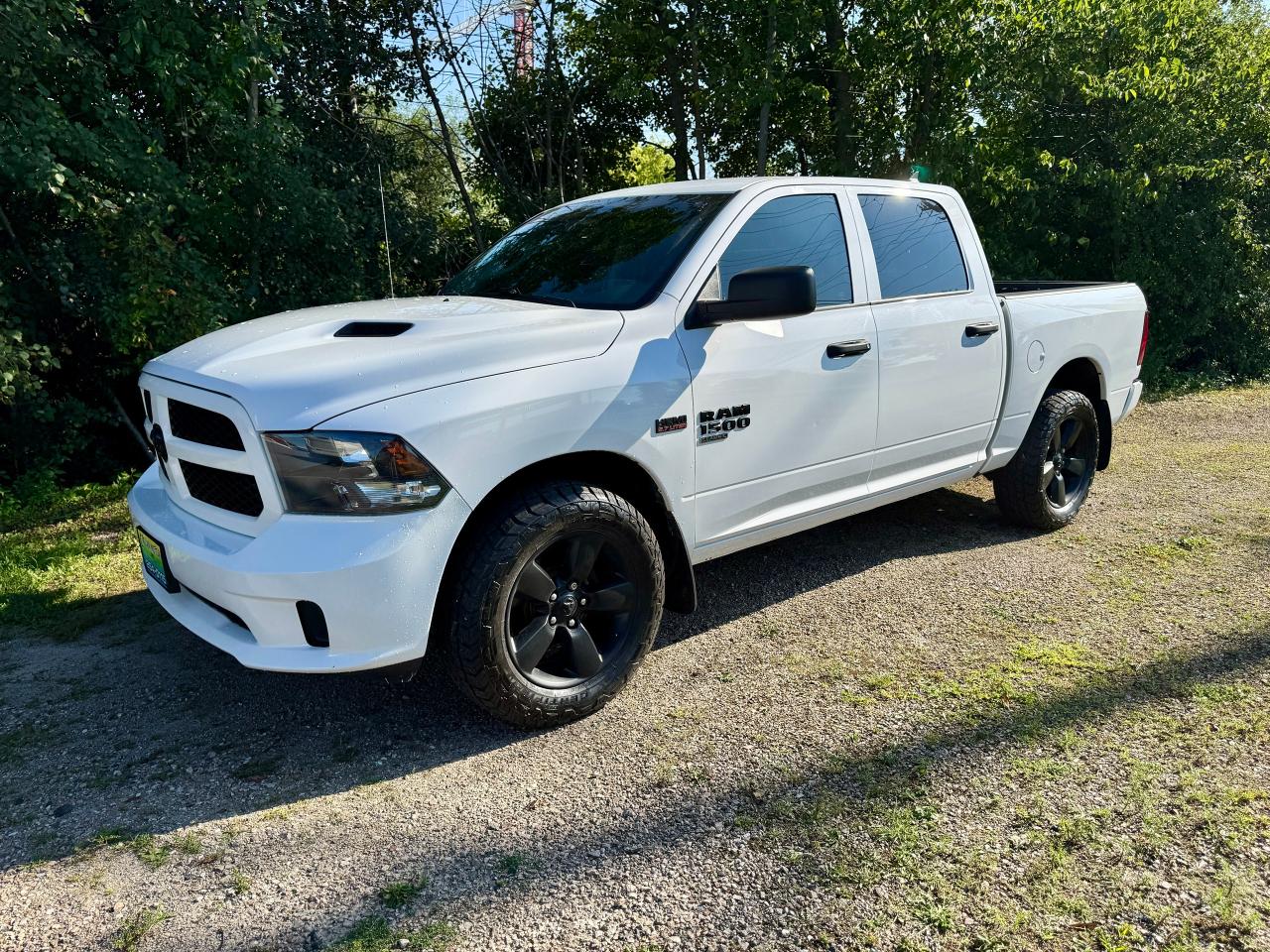 2019 RAM 1500 Classic EXPRESS 4X4 CREW CAB 5'7" BOX - Photo #31