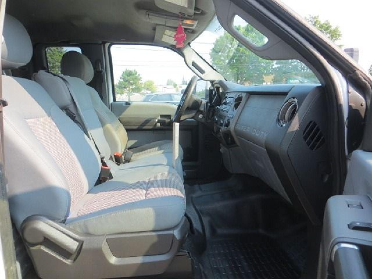 2012 Ford SUPER DUTY F-350 SRW CERTIFIED,AIR COMPRESSOR WITH HONDA MOTOR,INVERTER - Photo #12