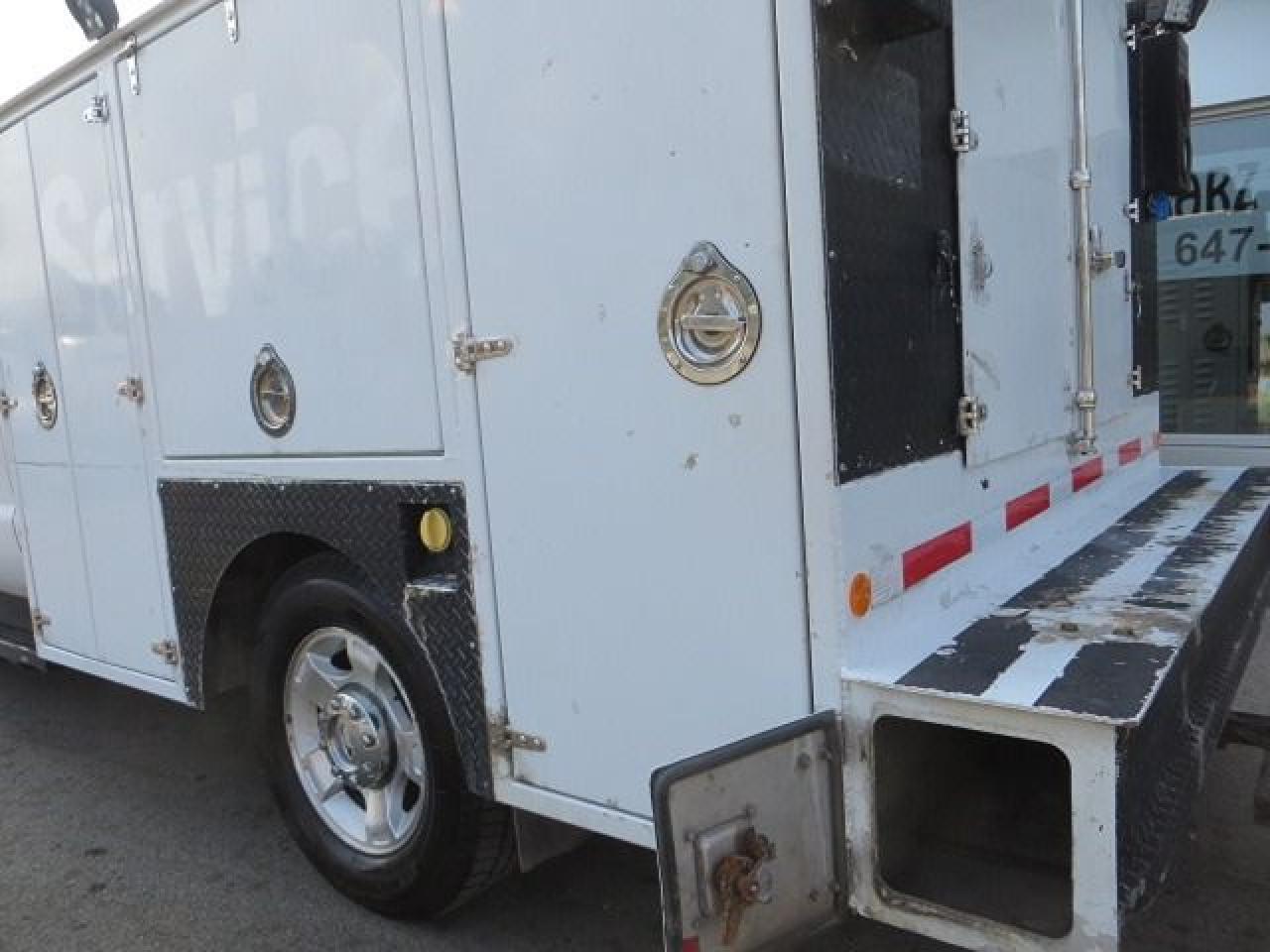 2012 Ford SUPER DUTY F-350 SRW CERTIFIED,AIR COMPRESSOR WITH HONDA MOTOR,INVERTER - Photo #17