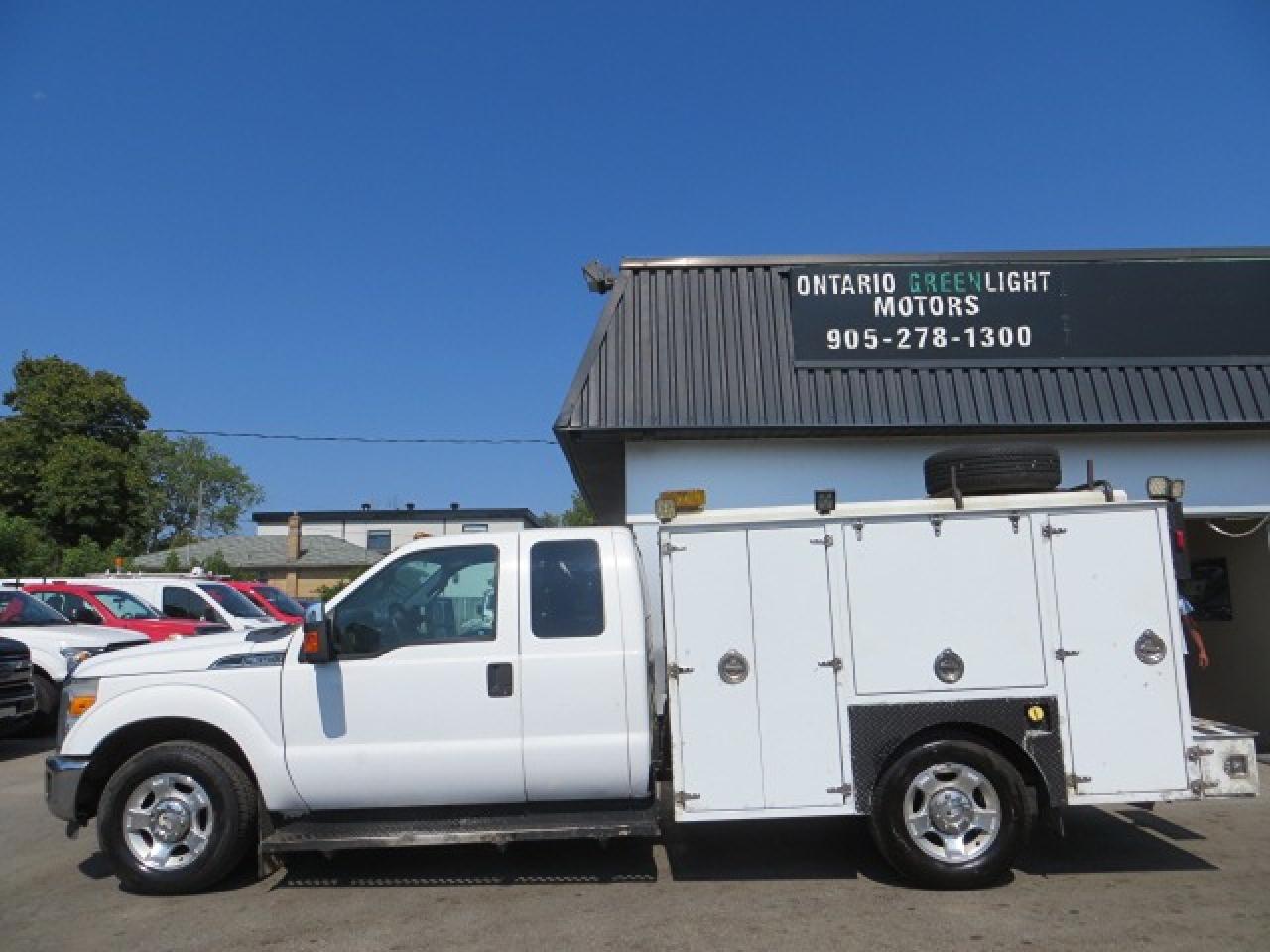 Used 2012 Ford SUPER DUTY F-350 SRW CERTIFIED,AIR COMPRESSOR WITH HONDA MOTOR,INVERTER for sale in Mississauga, ON