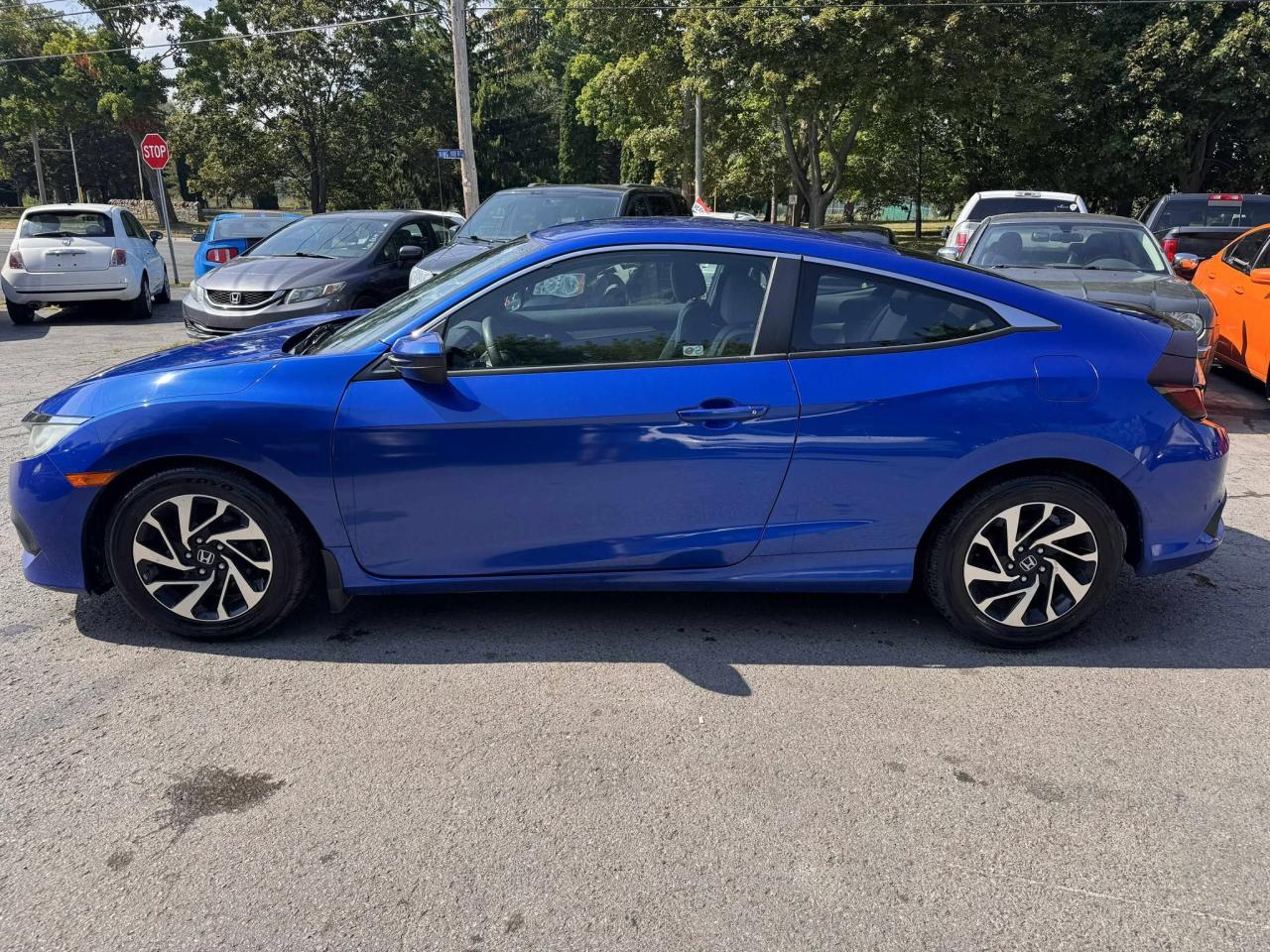 2017 Honda Civic 2dr Man LX - Photo #4
