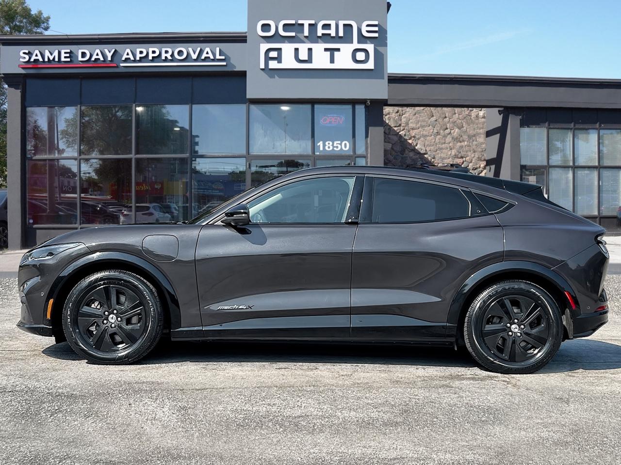 2022 Ford Mustang Mach-E California Route 1 AWD - Photo #3