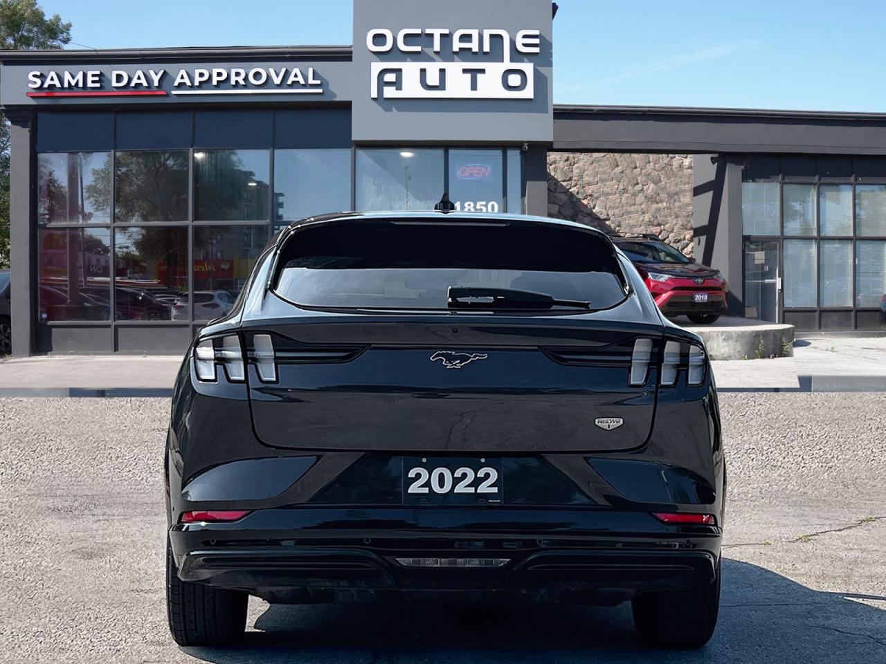 2022 Ford Mustang Mach-E California Route 1 AWD - Photo #5