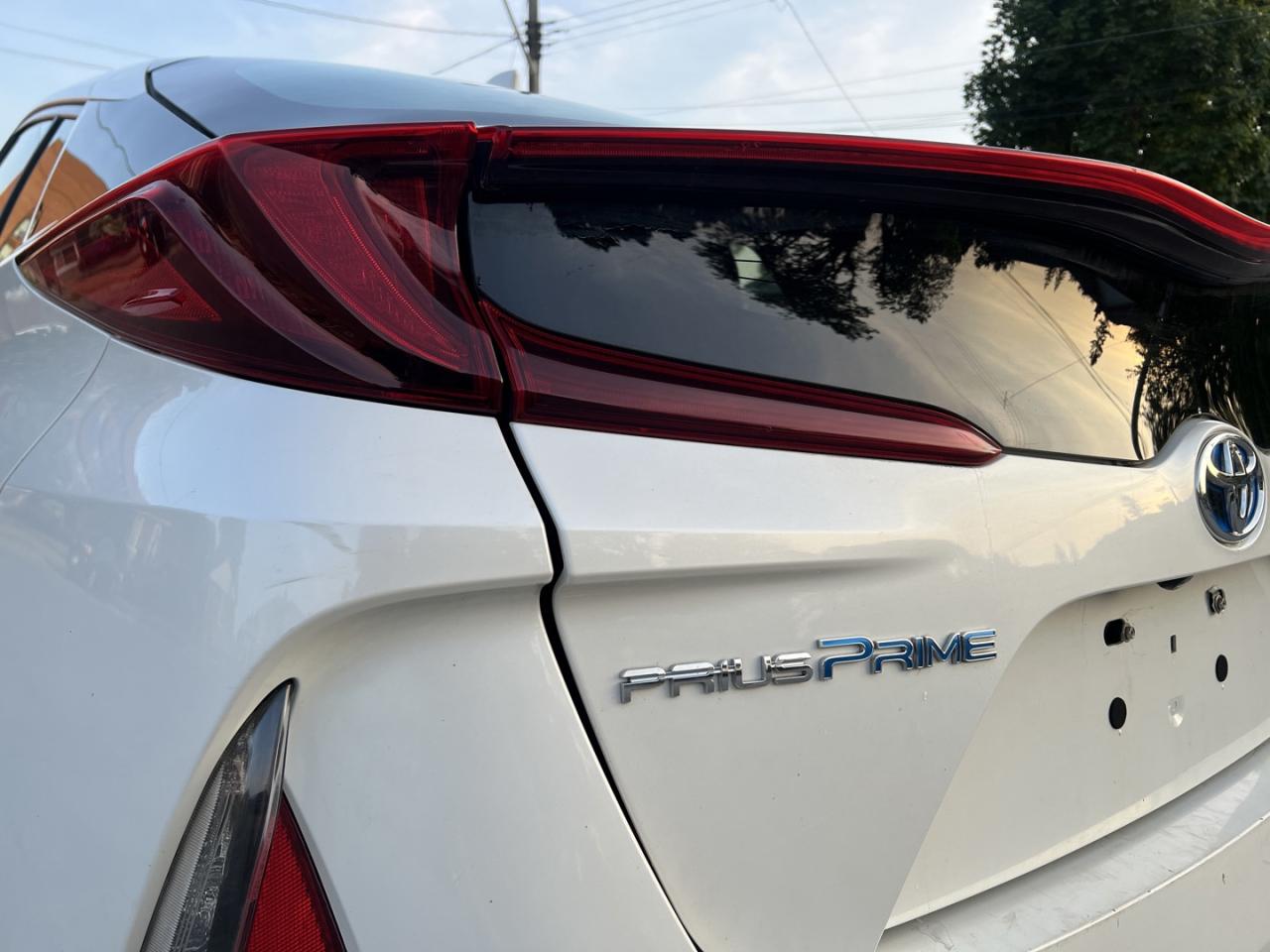 2018 Toyota Prius Prime Auto - Photo #8