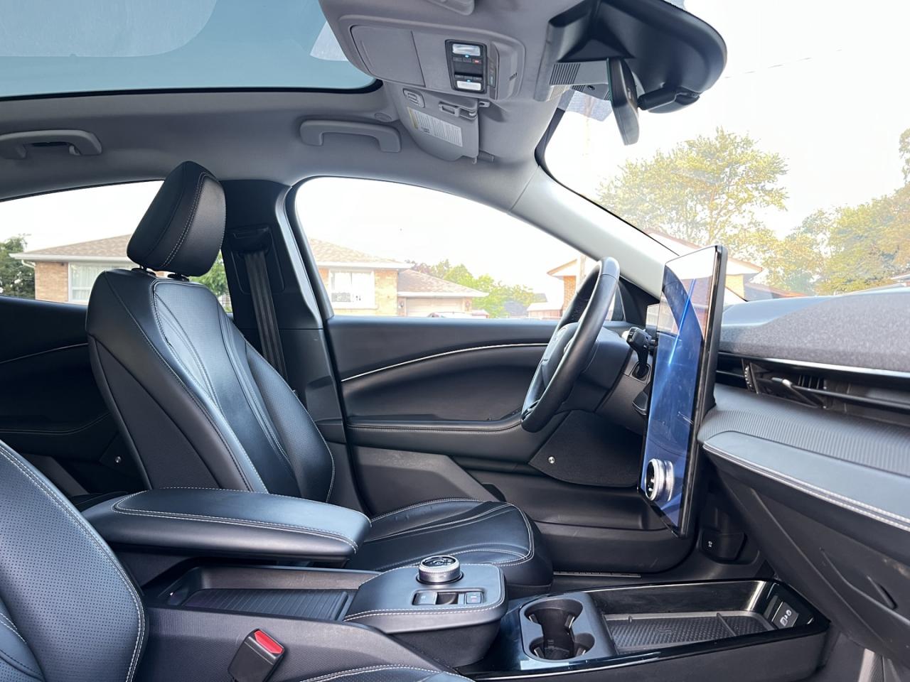 2021 Ford Mustang Mach-E Premium AWD - Photo #10