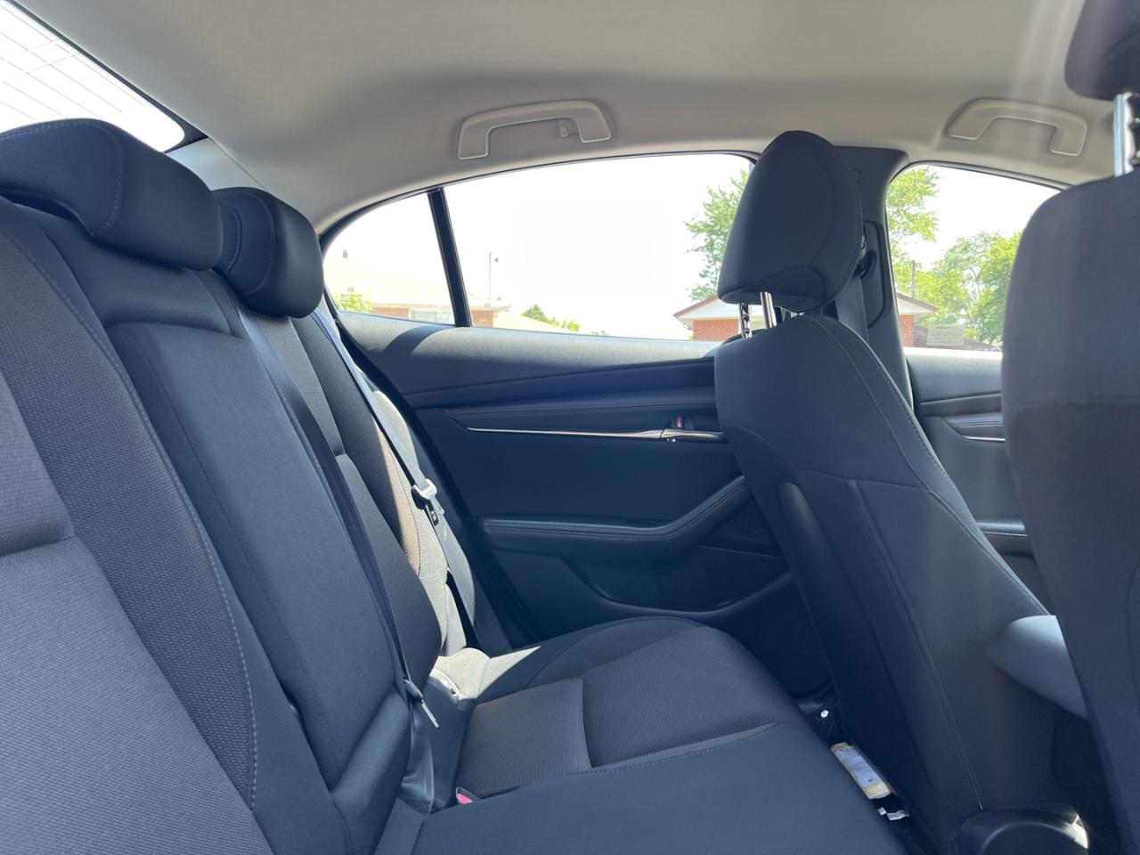 2019 Mazda MAZDA3 GS - Photo #9