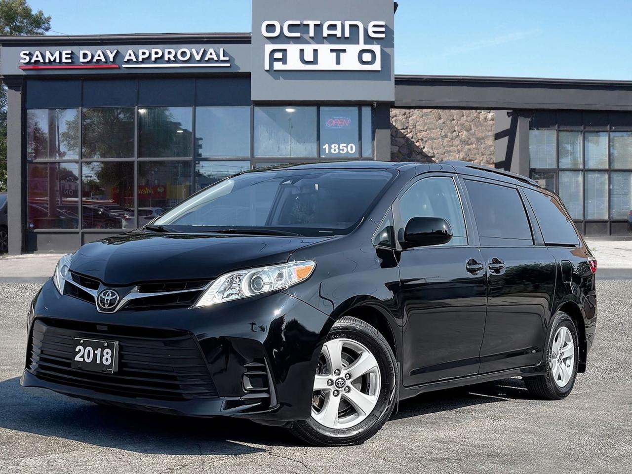 Used 2018 Toyota Sienna LE 8-Passenger for sale in Scarborough, ON