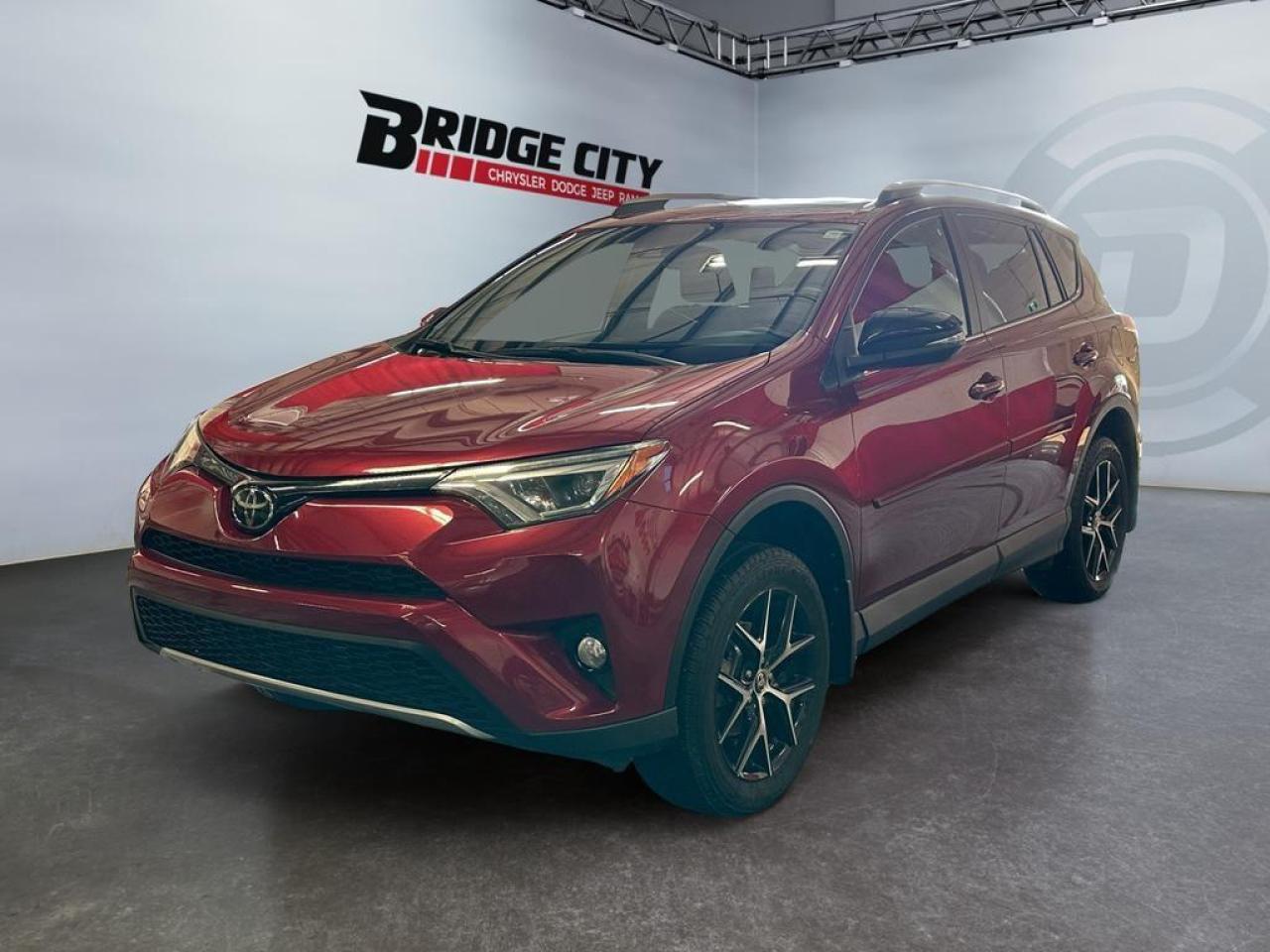 Used 2018 Toyota RAV4 SE AWD - Sunroof - Navigation - Leather - Power Tailgate - Heated Seats & Steering Wheel - Blind Spot Monitoring for sale in Lethbridge, AB