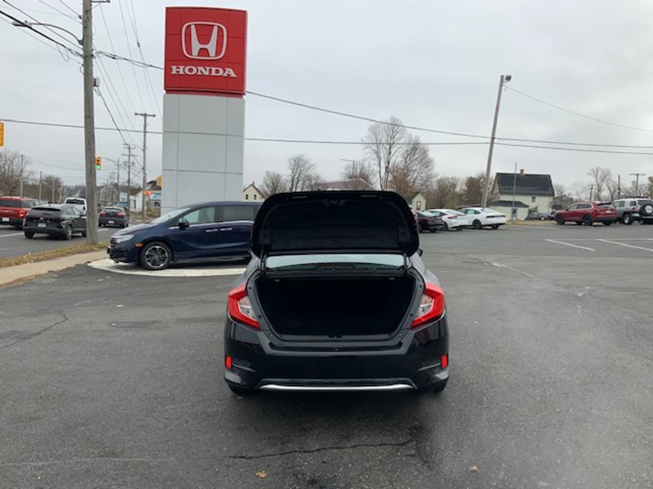 2020 Honda Civic 4D LX MT Photo