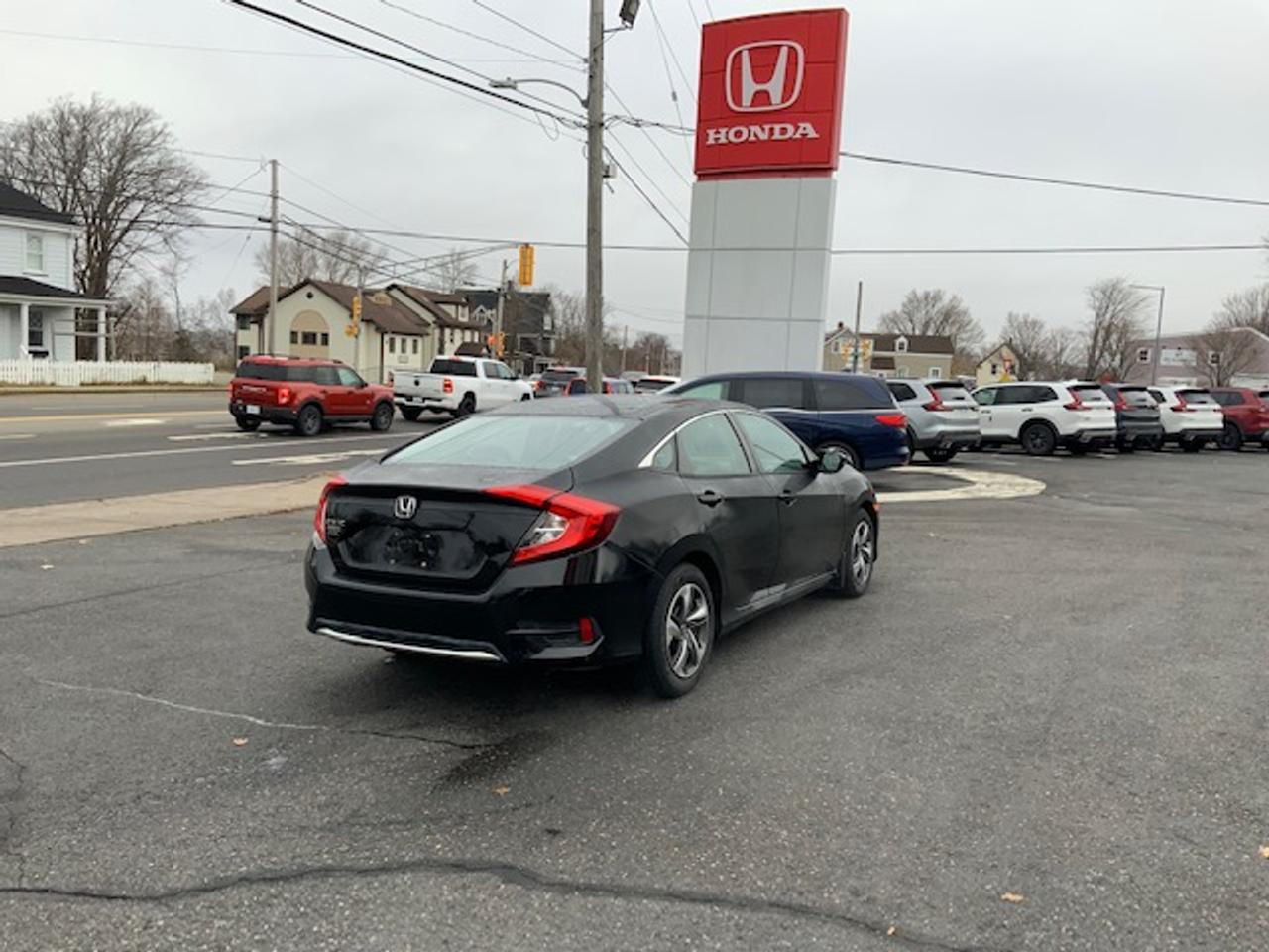 2020 Honda Civic 4D LX MT Photo
