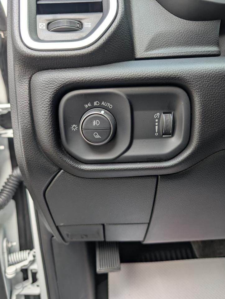 2024 RAM 3500 Big Horn Photo