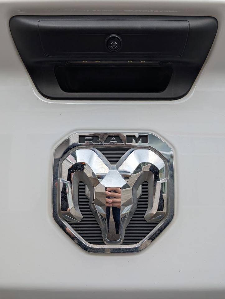 2024 RAM 3500 Big Horn Photo