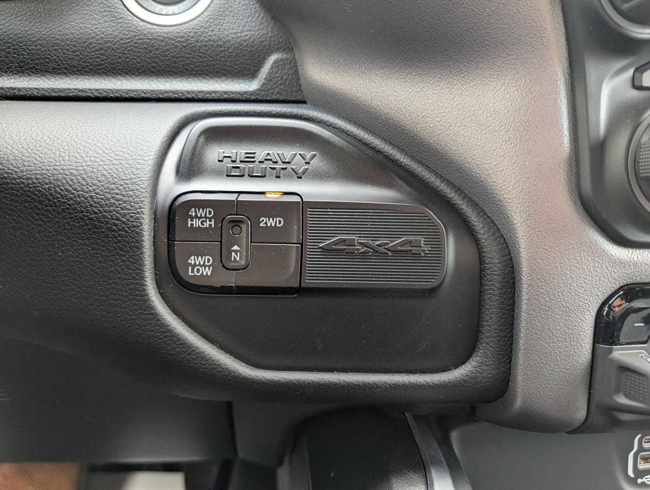 2024 RAM 3500 Big Horn Photo