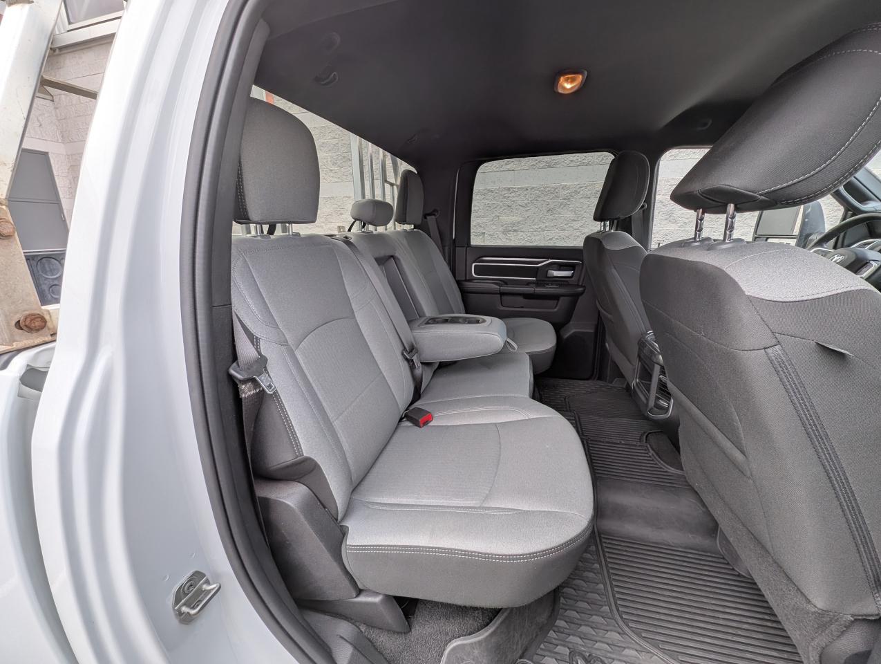 2024 RAM 3500 Big Horn Photo