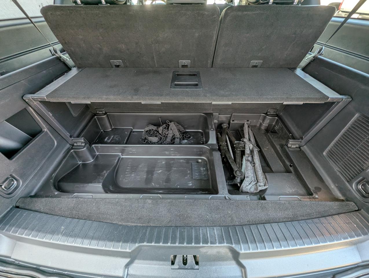 2022 Ford Expedition Platinum Max Photo