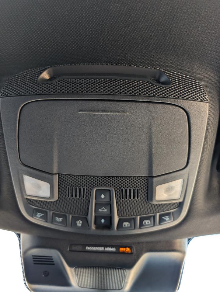 2022 Ford Expedition Platinum Max Photo