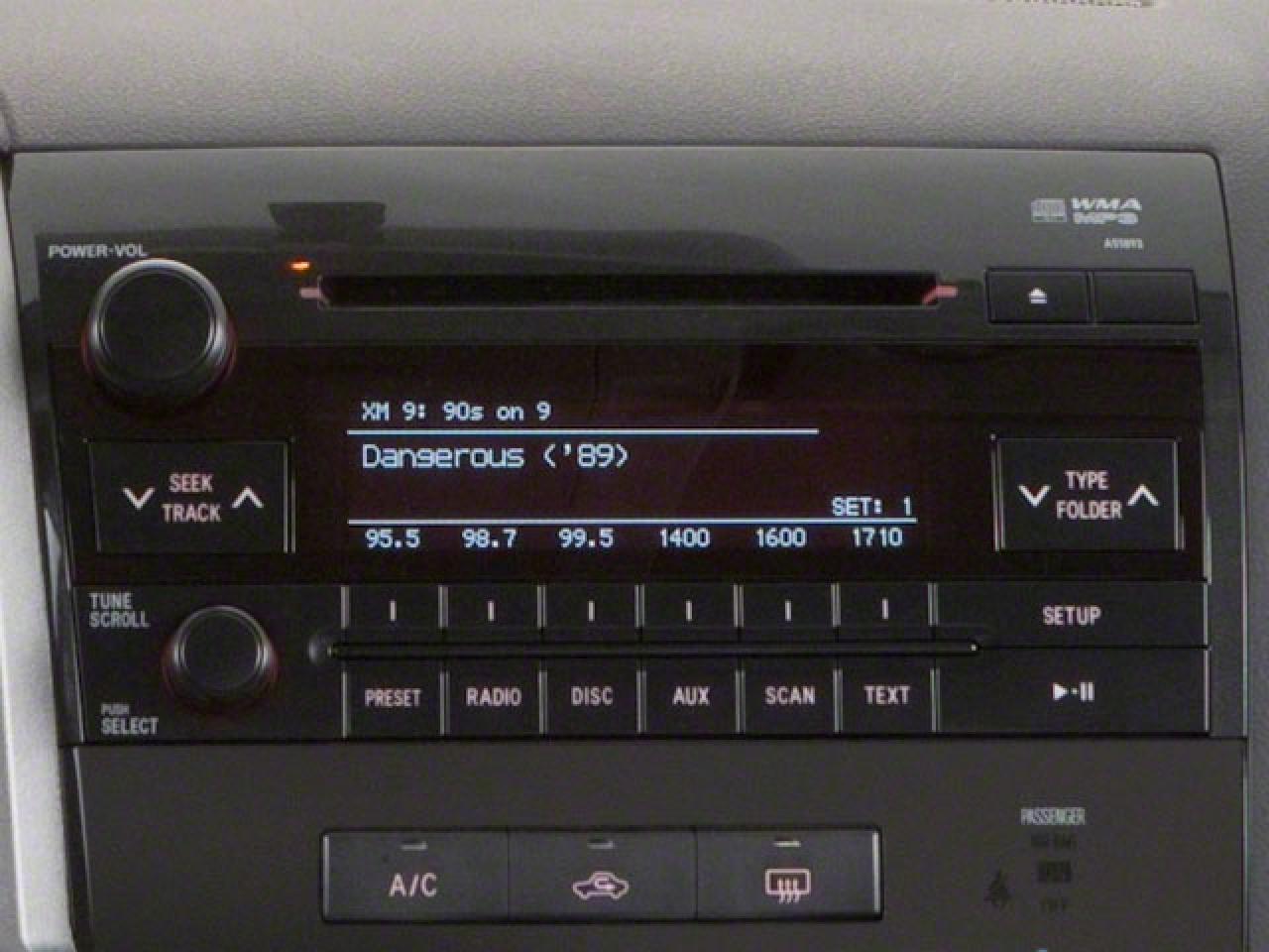 2013 Toyota Tundra SR5 Photo