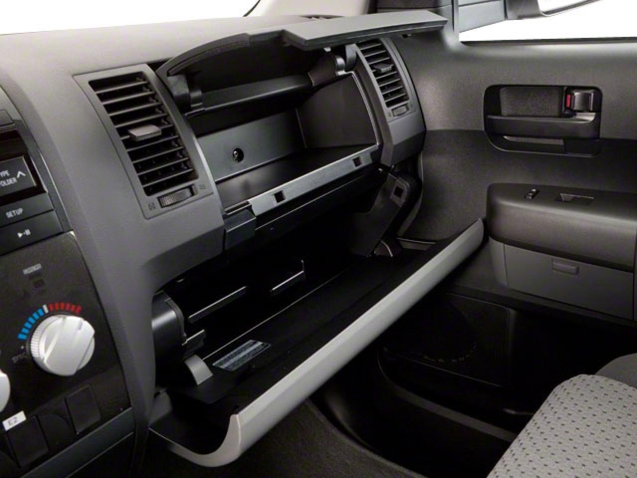 2013 Toyota Tundra SR5 Photo